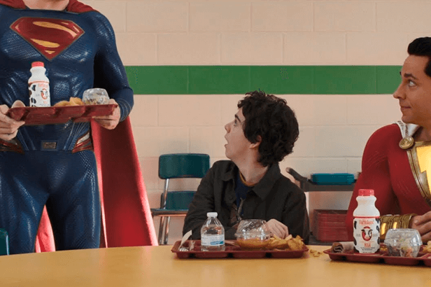 Cena de Shazam! com aparição do Superman